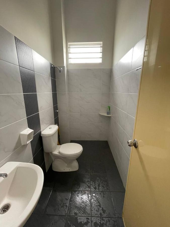 Bungalow Homestay Jasin Perdana 외부 사진